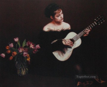 チェン・イーフェイ Painting - ギターを弾く女性 中国人のチェン・イーフェイ